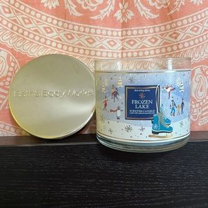 Frozen Lake Scented Candle made with natural essential oils - Bath & Body Works